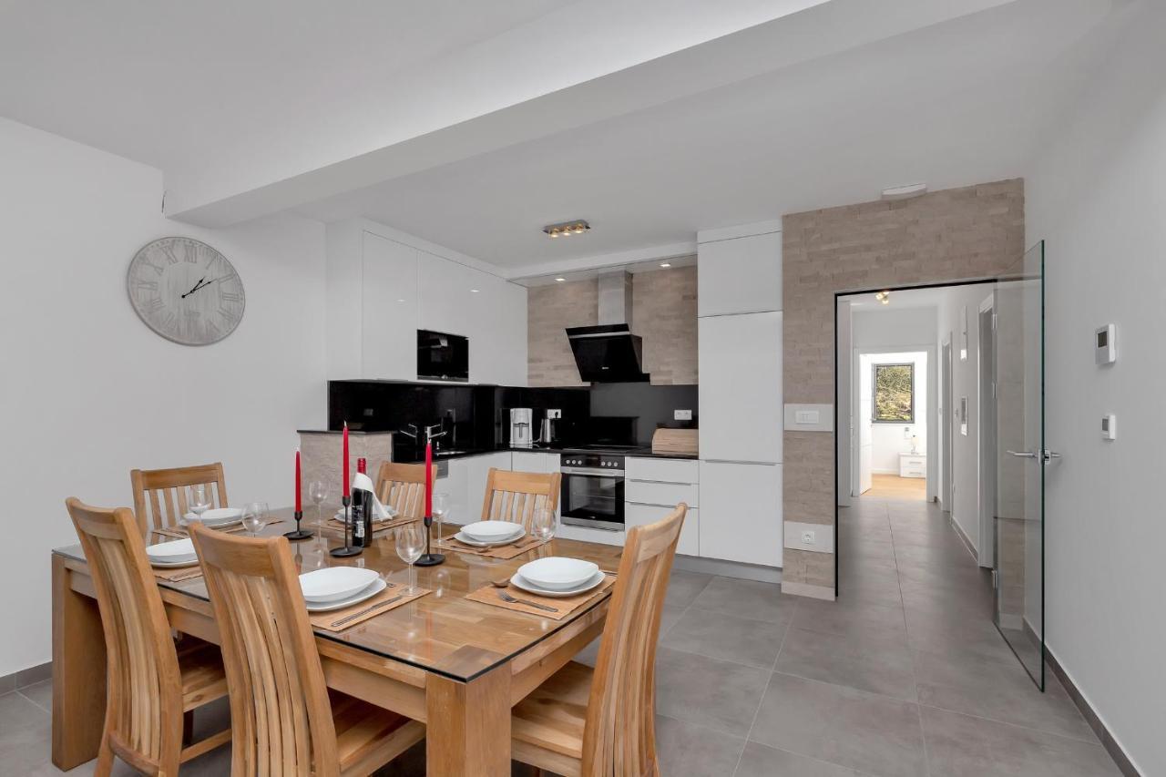 Luxury Apartment Sidro With Free Beach Parking 马卡尔斯卡 外观 照片
